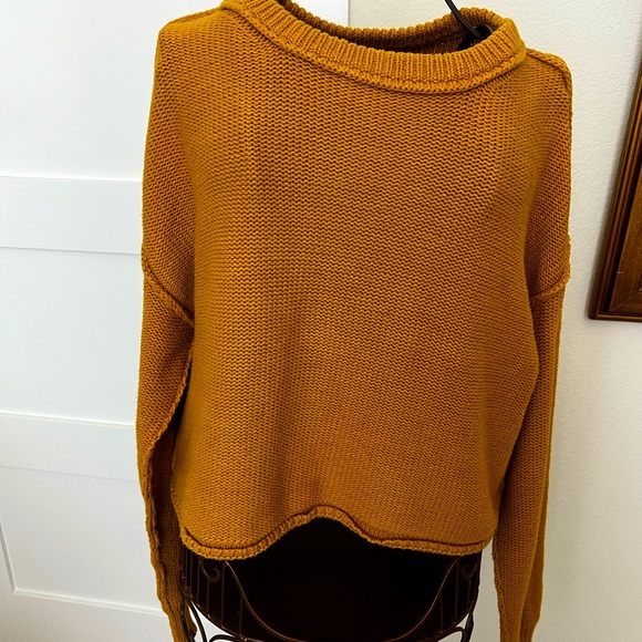 Bohme Mustard Yellow Women's Sweater
Size small..Worn twice - Picture 3 of 3